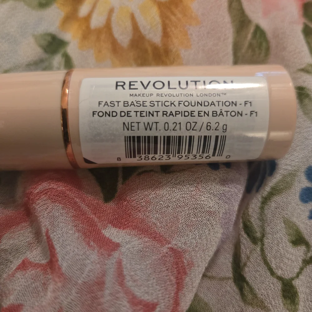 Makeup Revolution Concealer in Cream